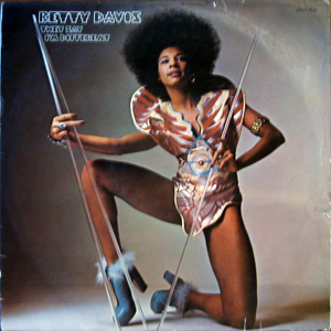 Betty Davis, They say i'm different